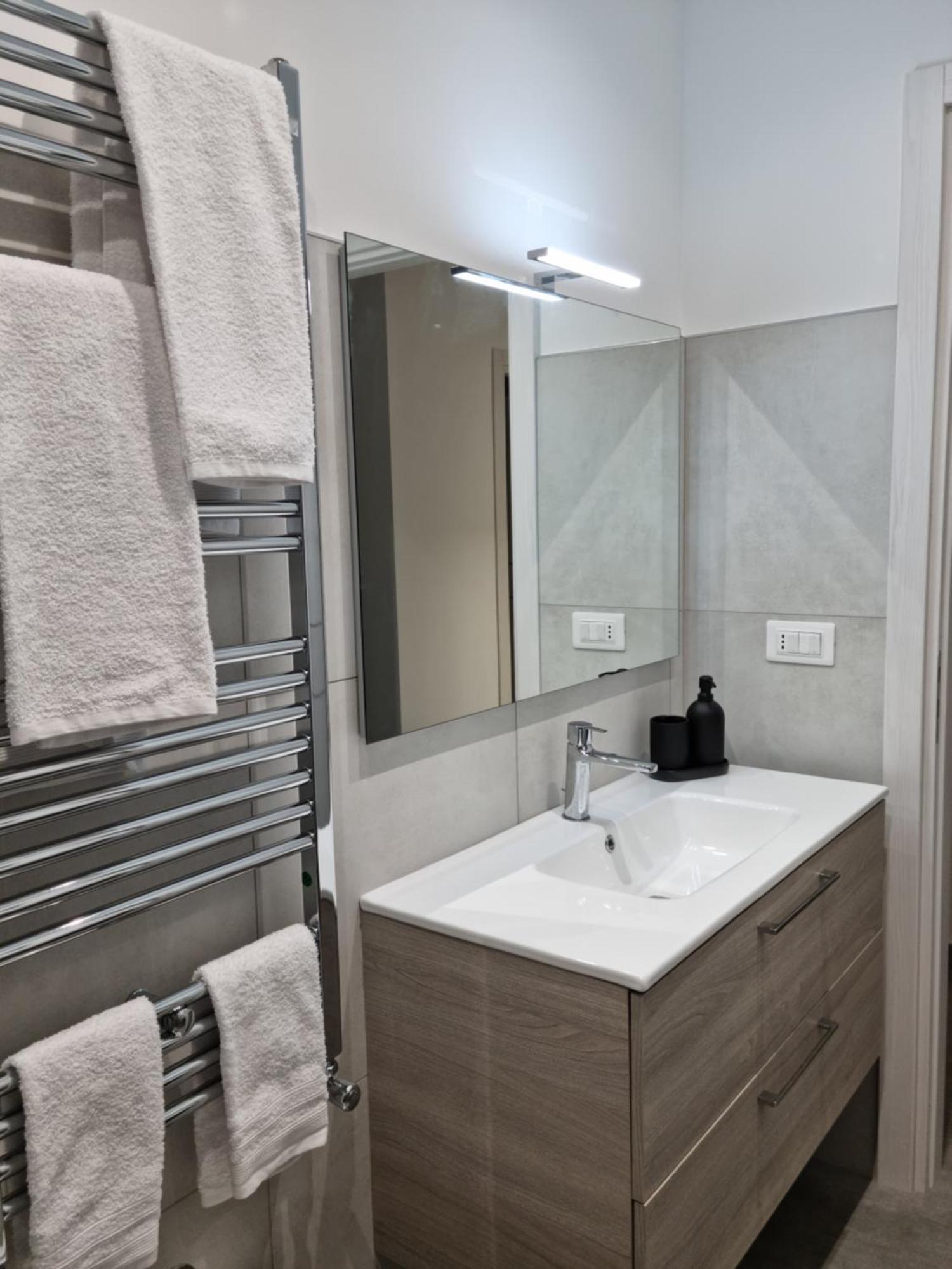 Kd Apartment, Accogliente, Moderno E Spazioso. Кастель-ді-Сангро Екстер'єр фото