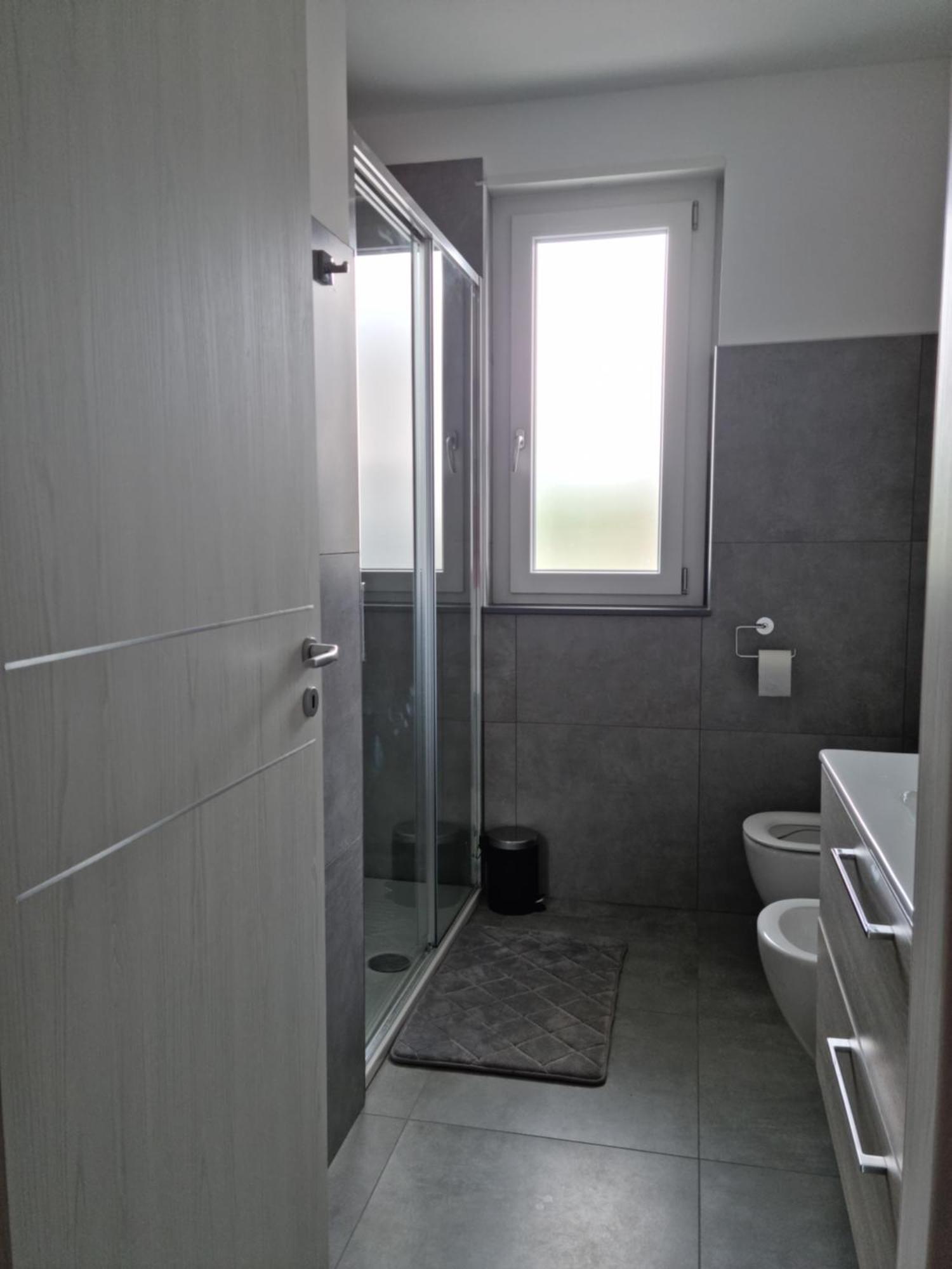 Kd Apartment, Accogliente, Moderno E Spazioso. Кастель-ді-Сангро Екстер'єр фото